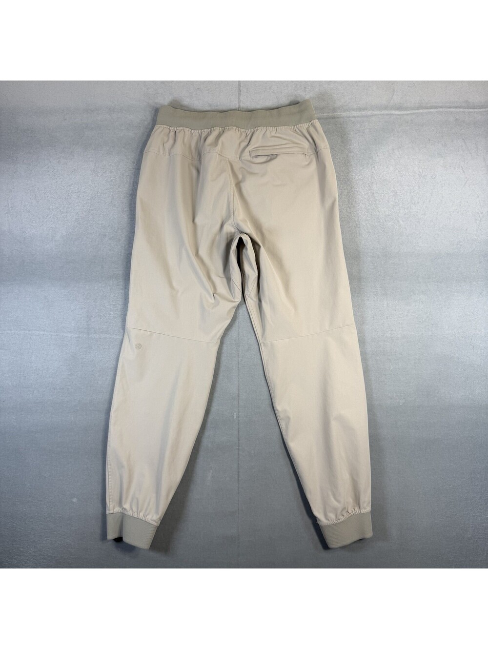 Lululemon ABC Jogger Pants Mens Medium Short Beige Raw Linen Warpstreme LM5AJMS - Picture 3 of 8